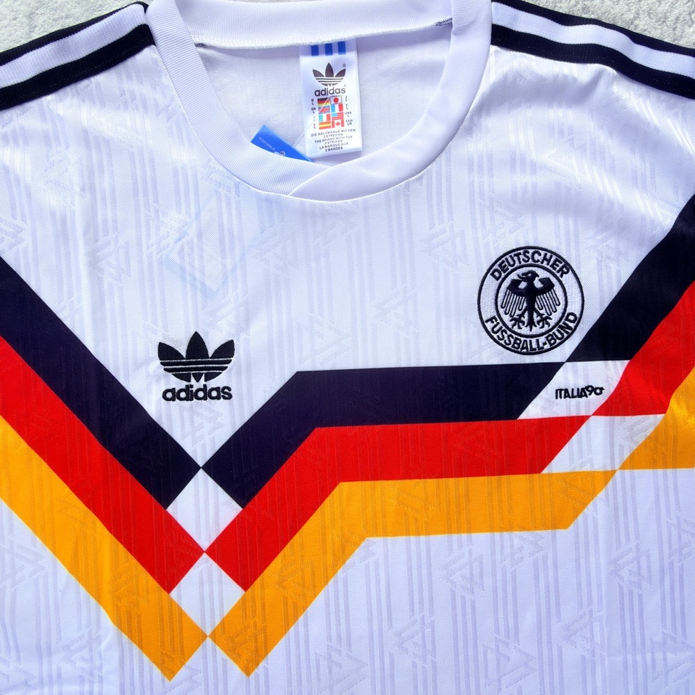 Germany Retro Jersey 1990 - Picture 2 of 4